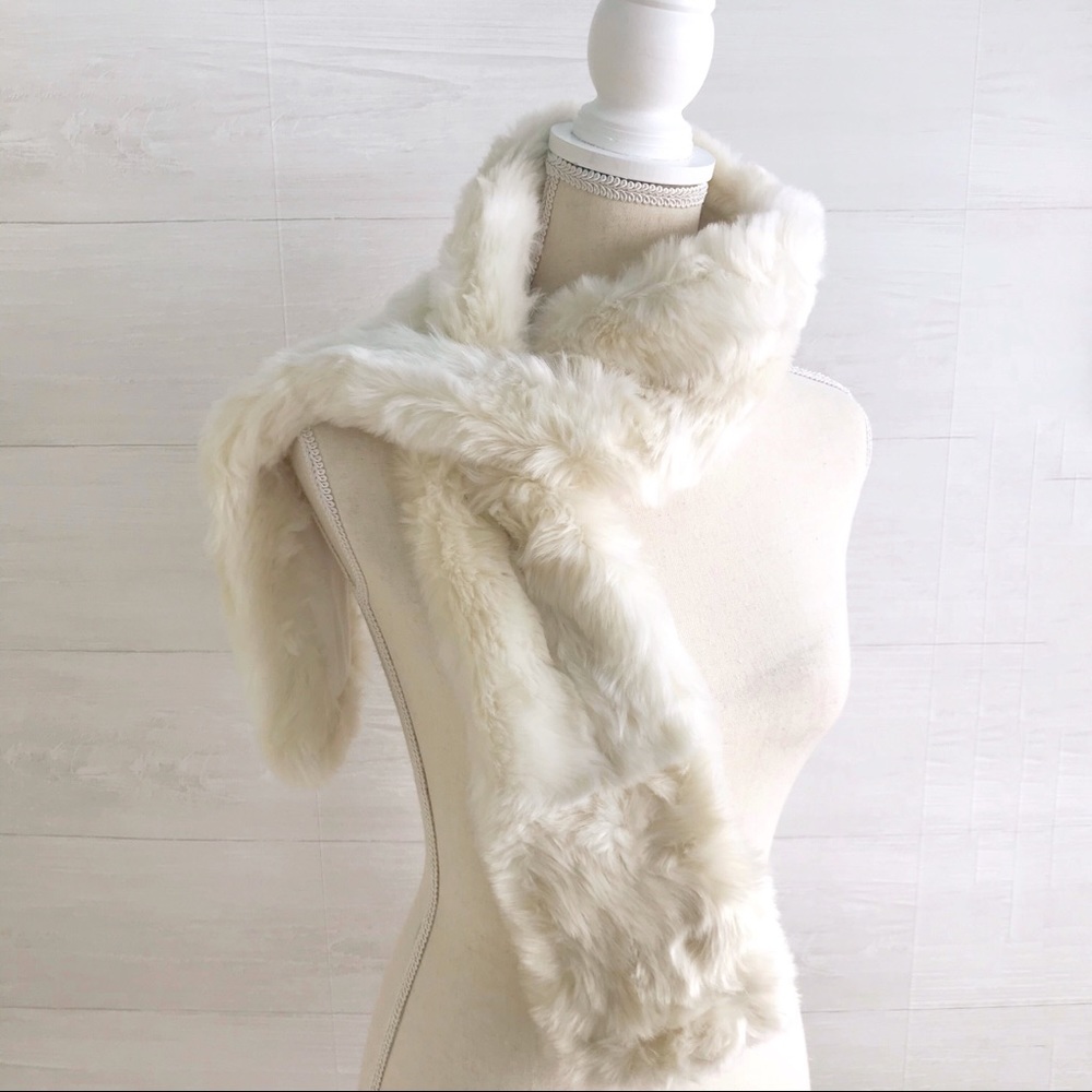 {Restoration Hardware} Ivory faux fur scarf